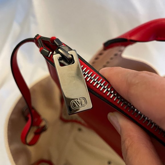 Valentino Garavani Atelier 01 Tote Studded Canvas Medium - Picture 14 of 14